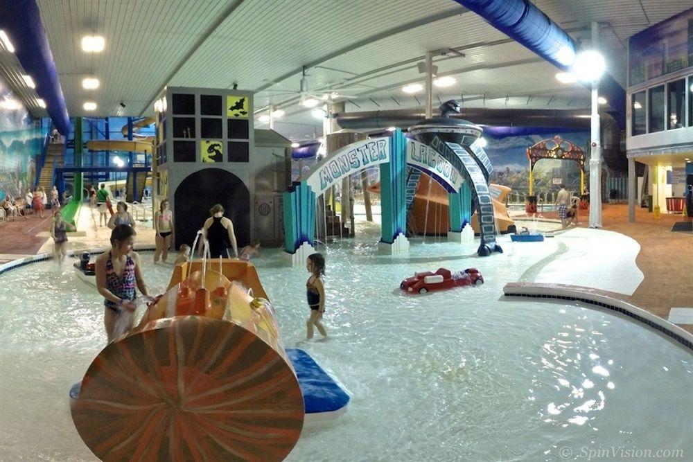 Metropolis Resort - О-Клер Екстер'єр фото