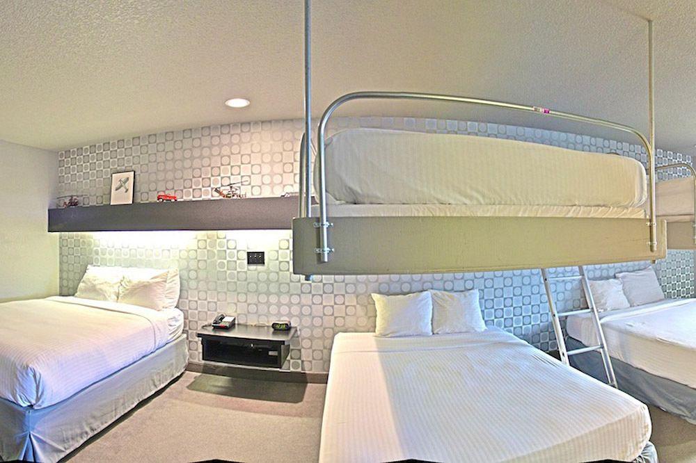 Metropolis Resort - О-Клер Екстер'єр фото
