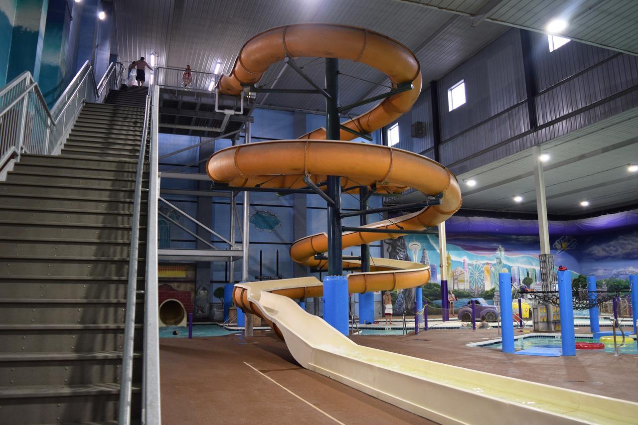 Metropolis Resort - О-Клер Екстер'єр фото