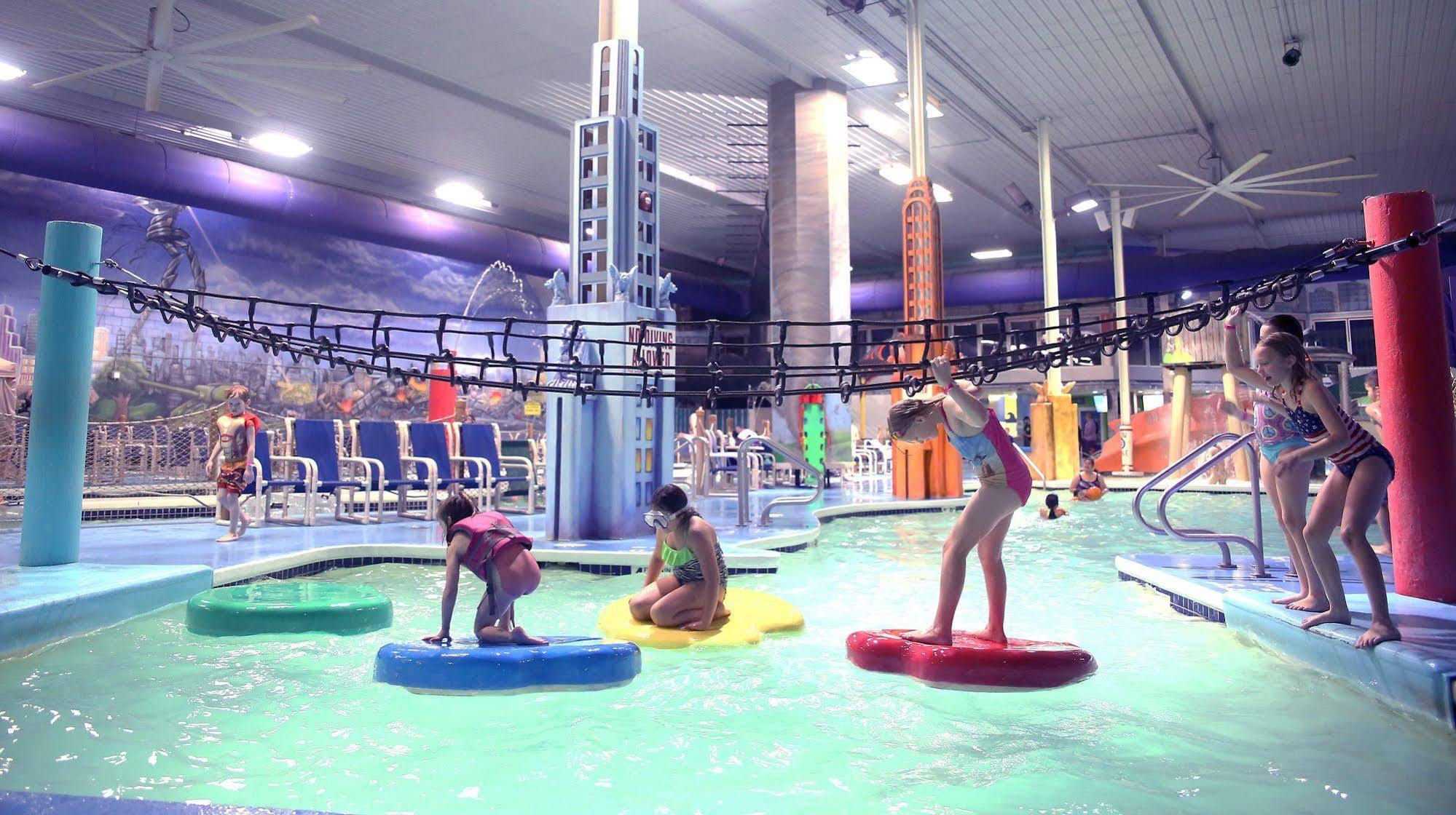 Metropolis Resort - О-Клер Екстер'єр фото